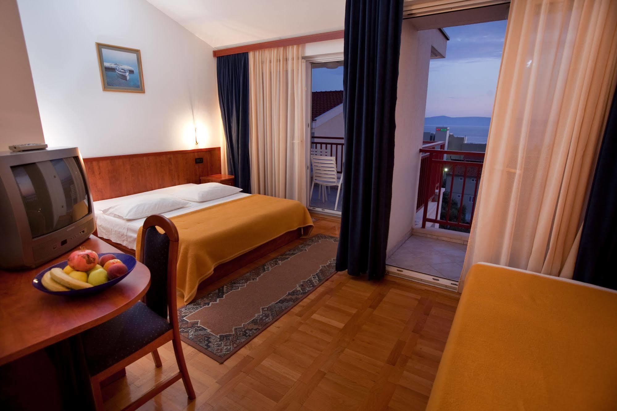 Villa Vinka Tučepi Εξωτερικό φωτογραφία